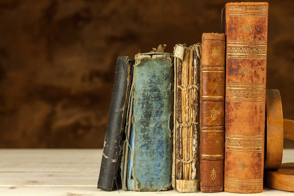  Modern History Books Explore the Impact of Colonialism and Decolonization 